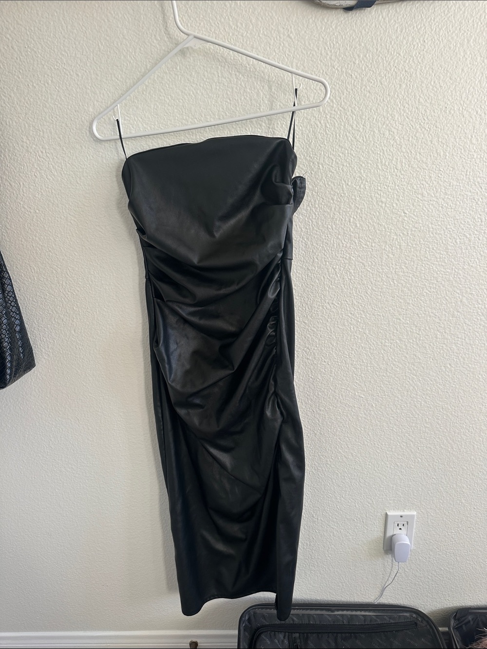 Haute Monde Black Strapless Ruched Midi Dress